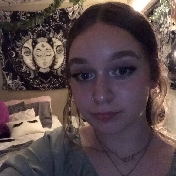 lacie_riddle617